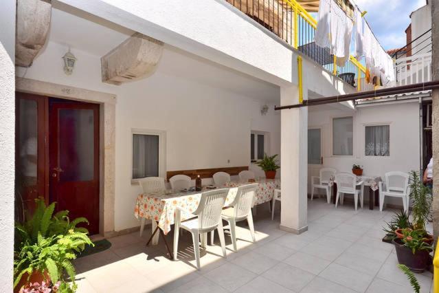 Omis Center Vila Exterior foto